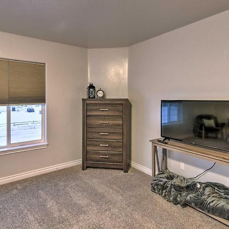 Cozy Anchorage Townhome Less Than Half Mile To Jewel Lake! Buitenkant foto