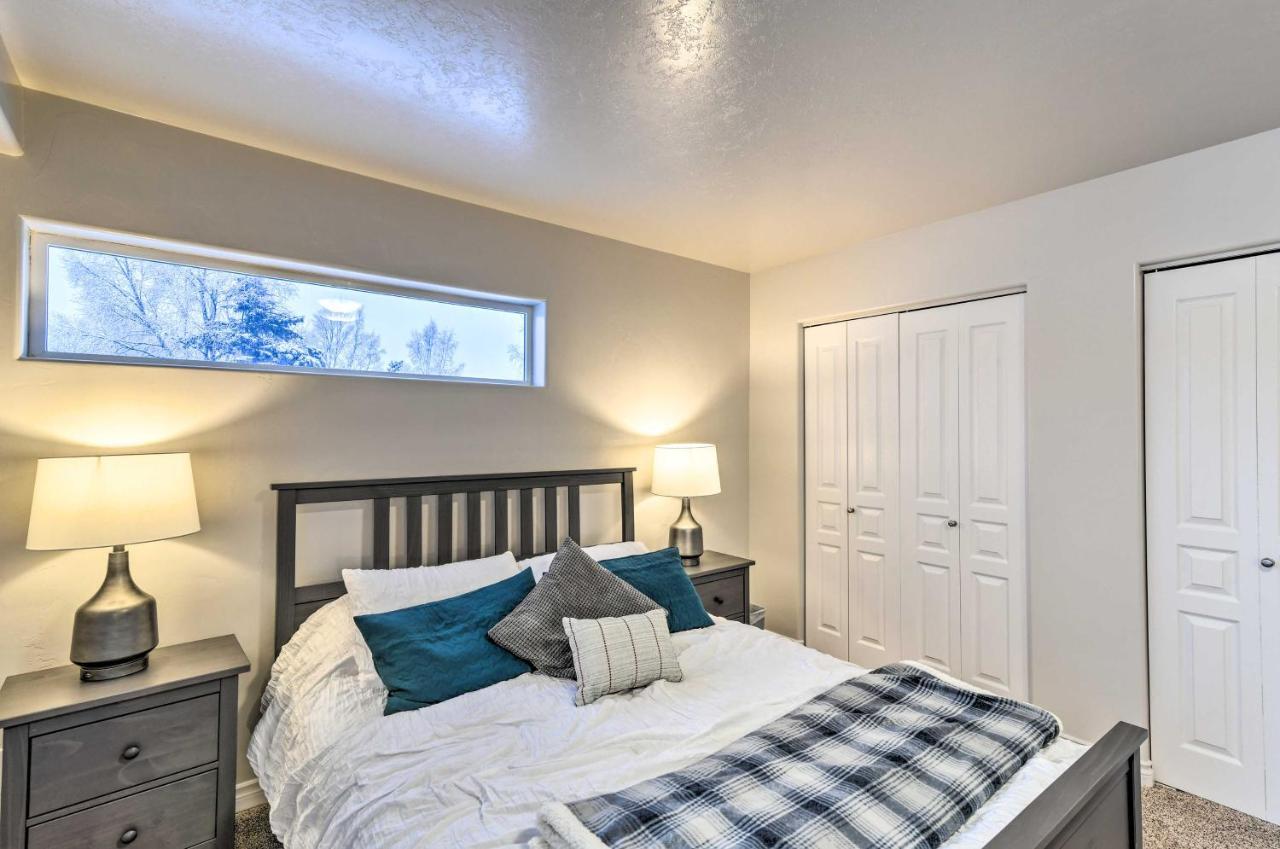 Cozy Anchorage Townhome Less Than Half Mile To Jewel Lake! Buitenkant foto
