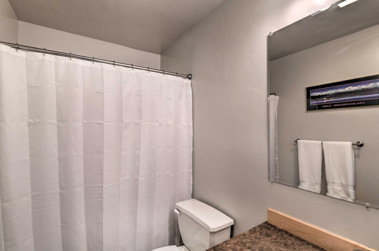 Cozy Anchorage Townhome Less Than Half Mile To Jewel Lake! Buitenkant foto